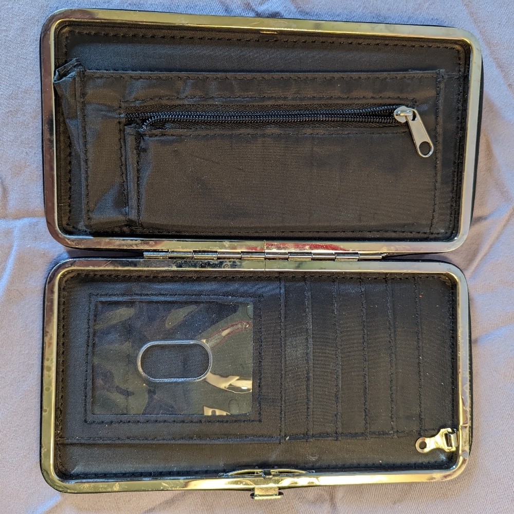 3 Random Women's Wallets - Picture 5 of 7